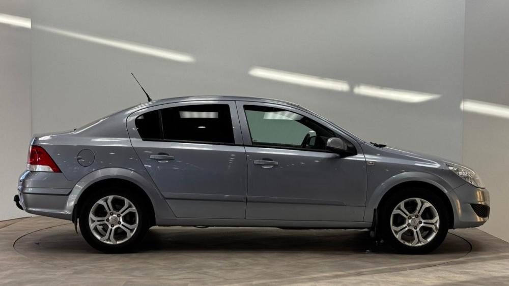 Opel Astra H Рестайлинг Киров  - изображение 5