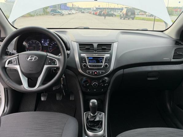 Hyundai Solaris I Рестайлинг с пробегом 2016 года, цена 899 000 рублей, 134243 км, седан, Автокод Объявления