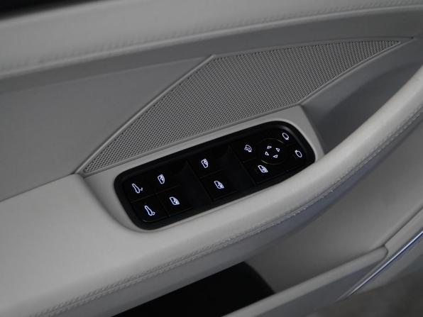 Porsche Panamera II с пробегом 2017 года, цена 7 699 977 рублей, 63002 км, лифтбек, Автокод Объявления