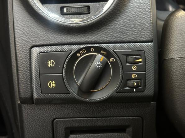 Opel Antara I Рестайлинг с пробегом 2012 года, цена 750 000 рублей, 253180 км, внедорожник, Автокод Объявления