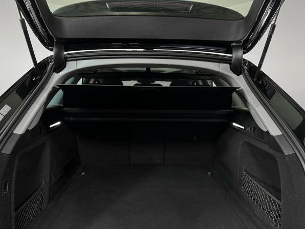 Audi A4 V (B9) с пробегом 2019 года, цена 2 699 000 рублей, 155742 км, универсал, Автокод Объявления