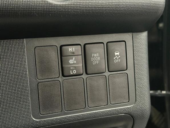 Toyota Spade с пробегом 2014 года, цена 980 000 рублей, 176758 км, минивэн, Автокод Объявления