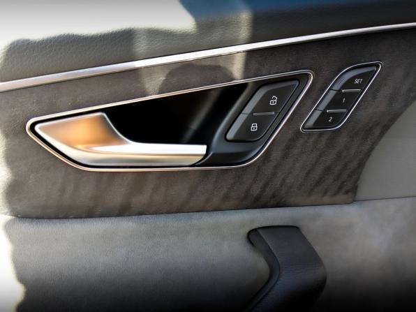 Audi Q8 I (4M) с пробегом 2019 года, цена 6 360 000 рублей, 71709 км, внедорожник, Автокод Объявления