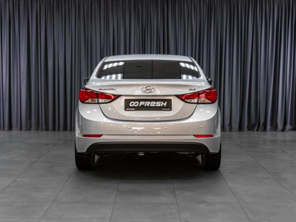 Hyundai Elantra V (MD) Рестайлинг с пробегом 2015 года, цена 1 097 000 рублей, 212217 км, седан, Автокод Объявления