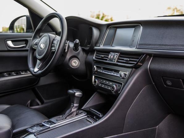 Kia Optima IV с пробегом 2017 года, цена 1 698 000 рублей, 91338 км, седан, Автокод Объявления