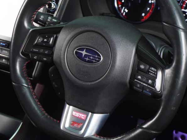 Subaru Levorg I с пробегом 2017 года, цена 2 014 000 рублей, 97207 км, универсал, Автокод Объявления