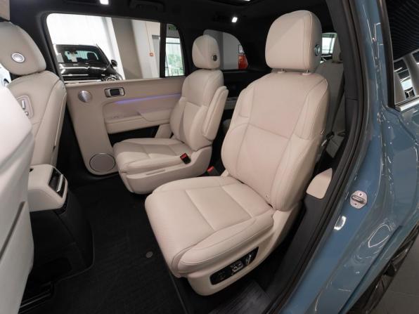 Li Auto (Lixiang) L9 I с пробегом 2023 года, цена 6 420 000 рублей, 48721 км, внедорожник, Автокод Объявления