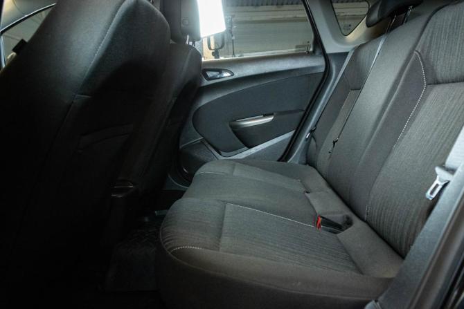 Opel Astra J с пробегом 2011 года, цена 1 009 000 рублей, 33761 км, хэтчбек, Автокод Объявления