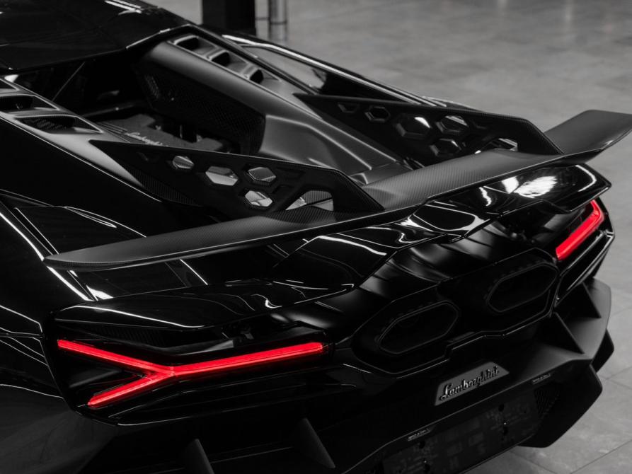 Lamborghini Revuelto Москва  - изображение 20