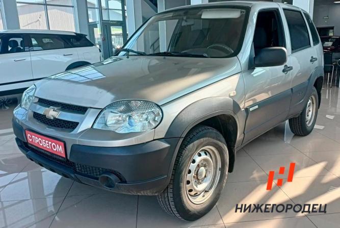 Chevrolet Niva I Рестайлинг с пробегом 2013 года, цена 395 000 рублей, 198000 км, внедорожник, Автокод Объявления