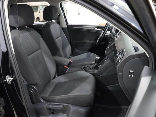 Volkswagen Tiguan II с пробегом 2017 года, цена 2 650 000 рублей, 172116 км, внедорожник, Автокод Объявления