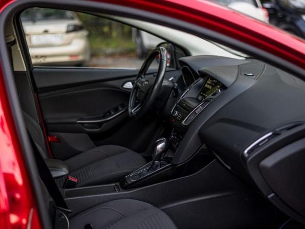 Ford Focus III Рестайлинг с пробегом 2018 года, цена 1 210 000 рублей, 111975 км, хэтчбек, Автокод Объявления