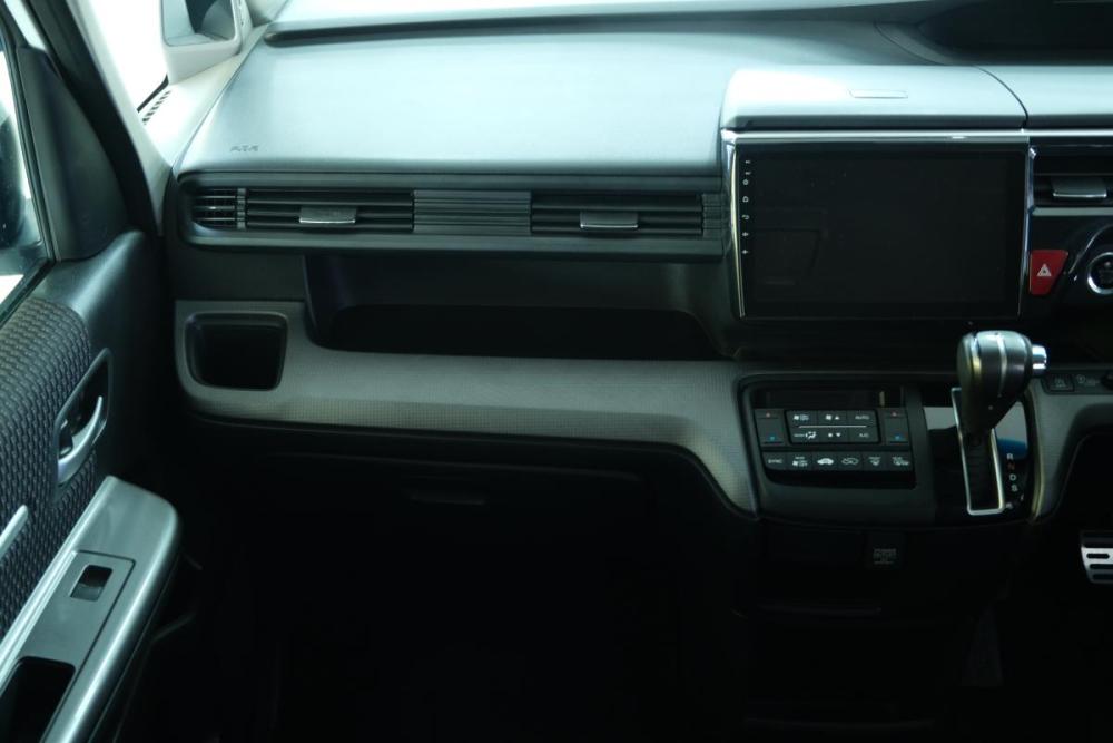 Honda Stepwgn V Омск  - изображение 17