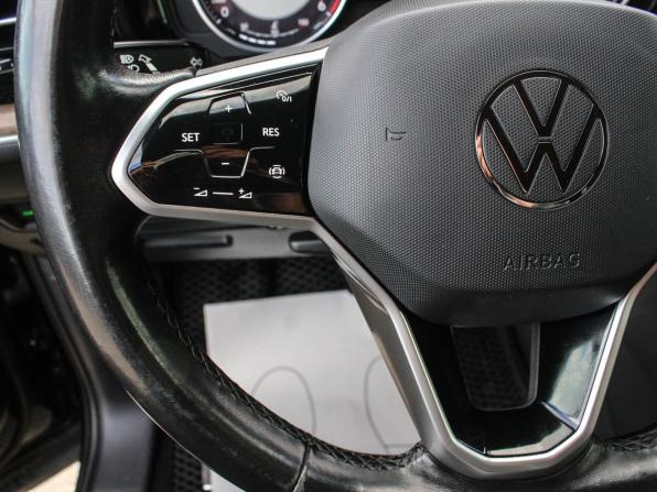 Volkswagen Touareg III с пробегом 2022 года, цена 5 644 900 рублей, 228400 км, внедорожник, Автокод Объявления