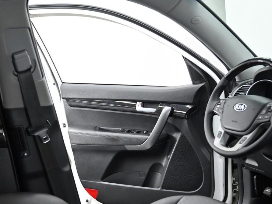 Kia Sorento II Рестайлинг Москва  - изображение 11