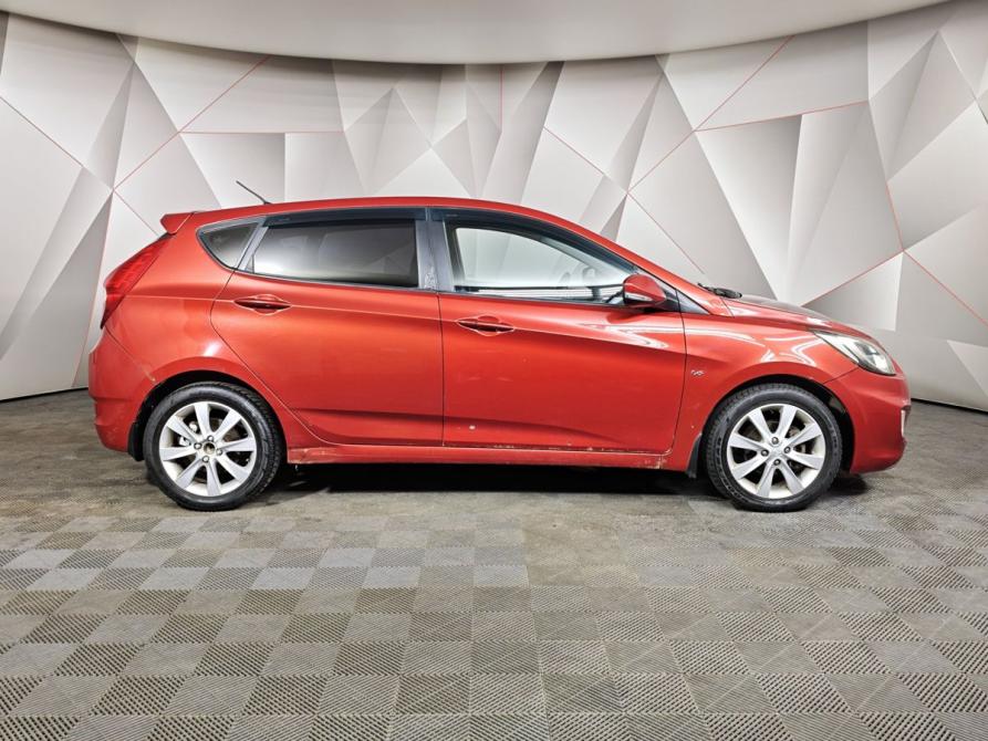 Hyundai Solaris I Москва  - изображение 6