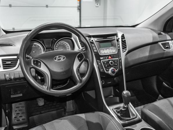 Hyundai i30 II с пробегом 2013 года, цена 880 000 рублей, 134288 км, хэтчбек, Автокод Объявления