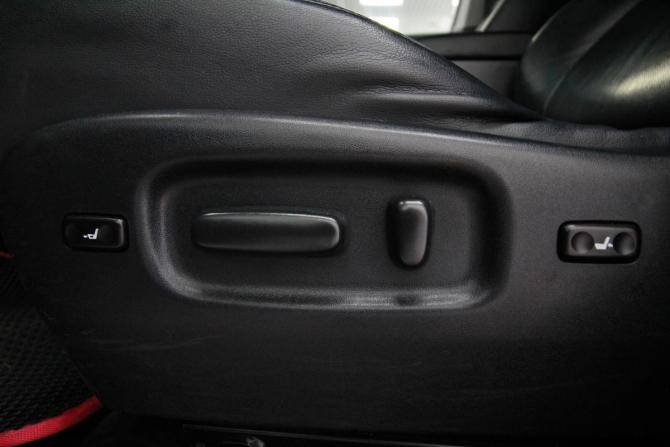 Toyota Highlander II (XU40) Рестайлинг с пробегом 2011 года, цена 2 070 000 рублей, 243361 км, внедорожник, Автокод Объявления