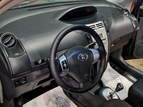 Toyota Yaris II с пробегом 2006 года, цена 470 000 рублей, 230033 км, хэтчбек, Автокод Объявления