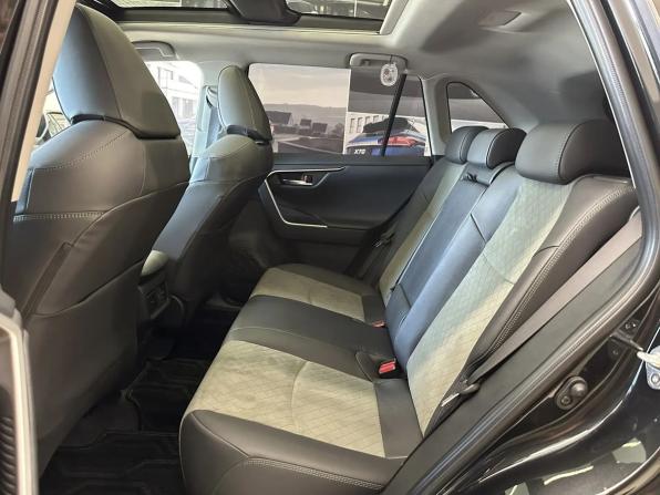 Toyota RAV4 V (XA50) с пробегом 2025 года, цена 3 840 000 рублей, 23695 км, внедорожник, Автокод Объявления