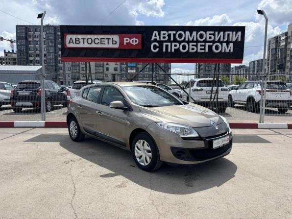 Renault Megane III Рестайлинг с пробегом 2013 года, цена 920 820 рублей, 180000 км, хэтчбек, Автокод Объявления
