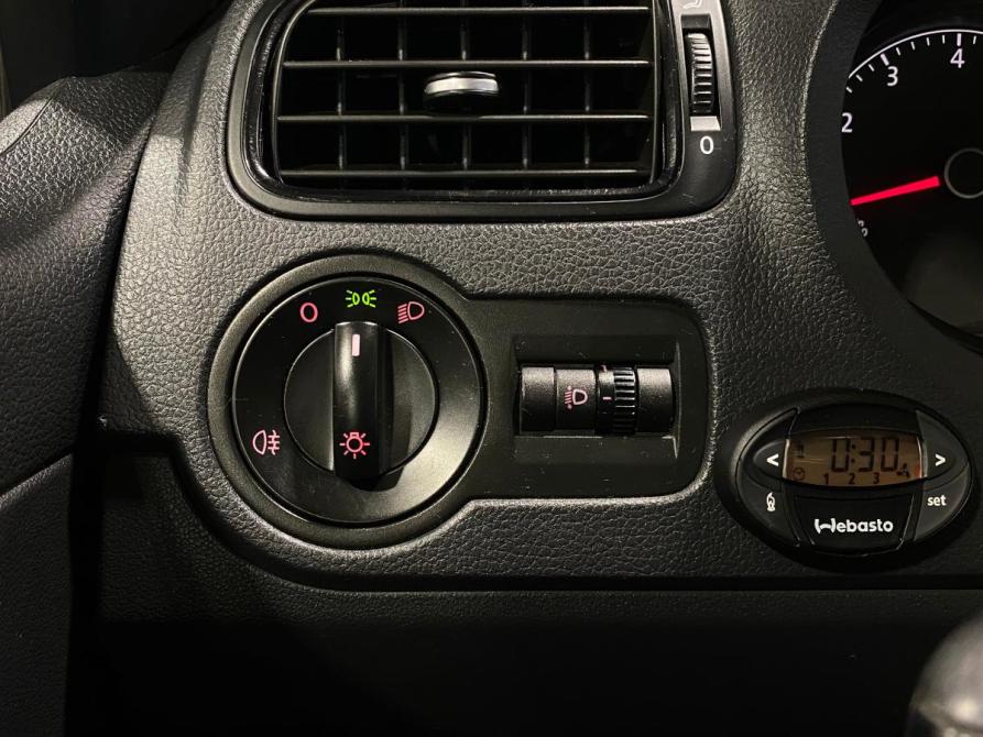 Volkswagen Polo V Рестайлинг Челябинск  - изображение 16