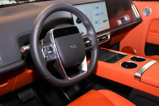 Новый Li Auto (Lixiang) L9 I Рестайлинг 2025 года, цена 12 295 835 рублей, внедорожник, Автокод Объявления