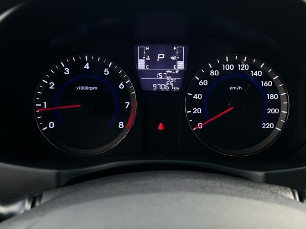 Hyundai Solaris I Рестайлинг с пробегом 2015 года, цена 1 245 000 рублей, 97067 км, седан, Автокод Объявления