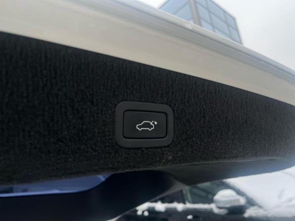 Volvo XC70 II Рестайлинг с пробегом 2013 года, цена 1 599 000 рублей, 169579 км, универсал, Автокод Объявления