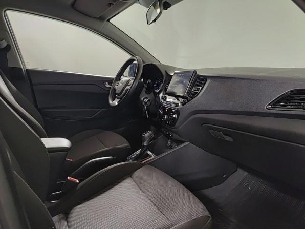 Hyundai Solaris II с пробегом 2020 года, цена 1 395 000 рублей, 141143 км, седан, Автокод Объявления