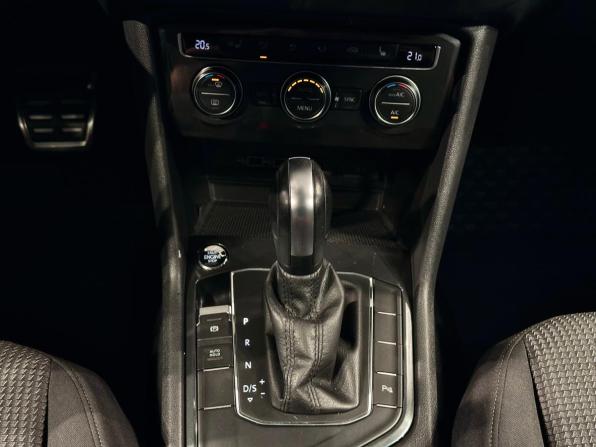 Volkswagen Tiguan II с пробегом 2020 года, цена 2 200 000 рублей, 124281 км, внедорожник, Автокод Объявления