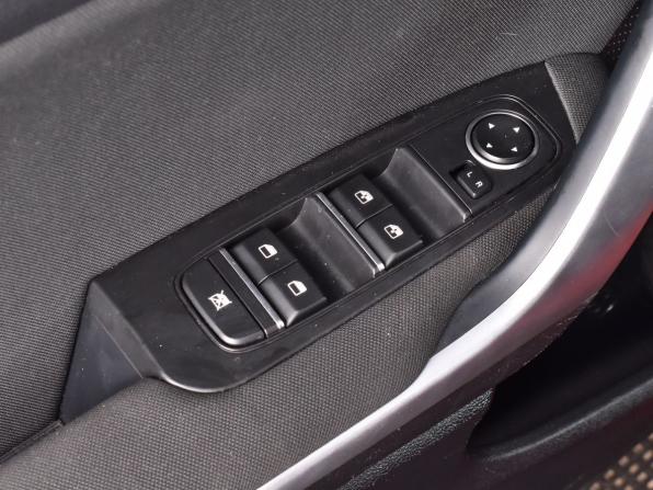 Kia Ceed III с пробегом 2018 года, цена 935 000 рублей, 97222 км, хэтчбек, Автокод Объявления