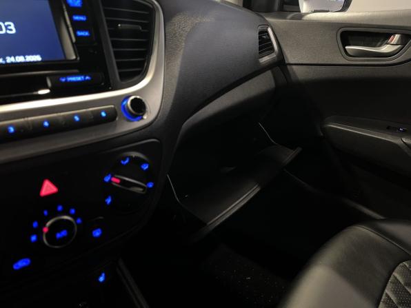 Hyundai Solaris II с пробегом 2019 года, цена 1 150 000 рублей, 140699 км, седан, Автокод Объявления