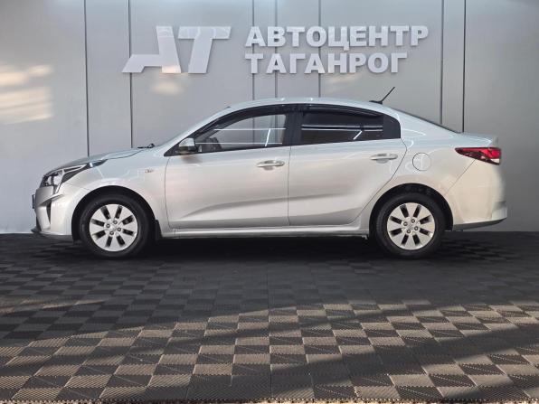 Kia Rio IV Рестайлинг с пробегом 2020 года, цена 1 575 000 рублей, 112000 км, седан, Автокод Объявления