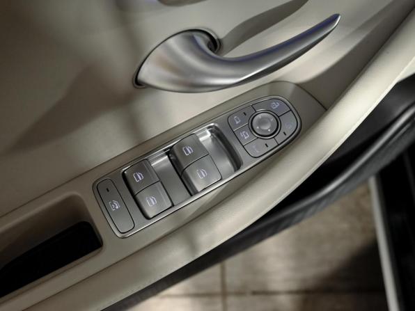 Chery Arrizo 8 с пробегом 2024 года, цена 2 200 000 рублей, 36422 км, седан, Автокод Объявления