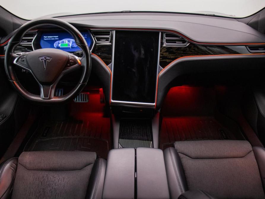 Tesla Model S I Рестайлинг Москва  - изображение 13