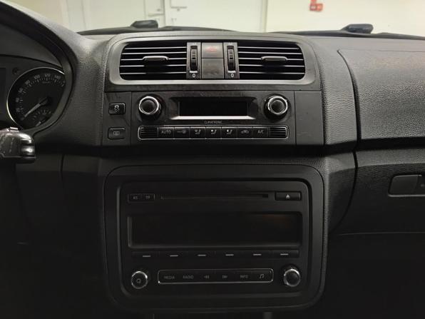 Skoda Fabia II Рестайлинг с пробегом 2014 года, цена 935 000 рублей, 150352 км, хэтчбек, Автокод Объявления