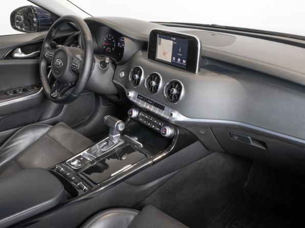 Kia Stinger I с пробегом 2019 года, цена 2 568 000 рублей, 75408 км, лифтбек, Автокод Объявления