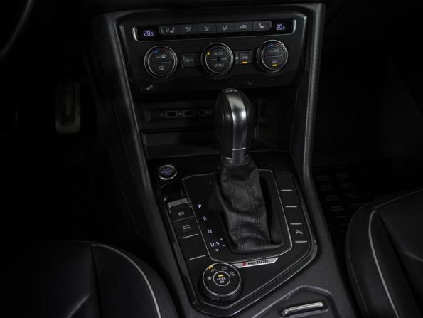 Volkswagen Tiguan II с пробегом 2019 года, цена 2 778 000 рублей, 130250 км, внедорожник, Автокод Объявления