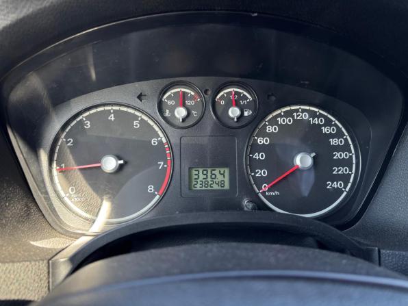 Ford Focus II с пробегом 2006 года, цена 370 000 рублей, 238241 км, седан, Автокод Объявления