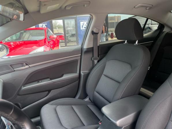 Hyundai Elantra VI (AD) с пробегом 2017 года, цена 1 460 000 рублей, 95484 км, седан, Автокод Объявления