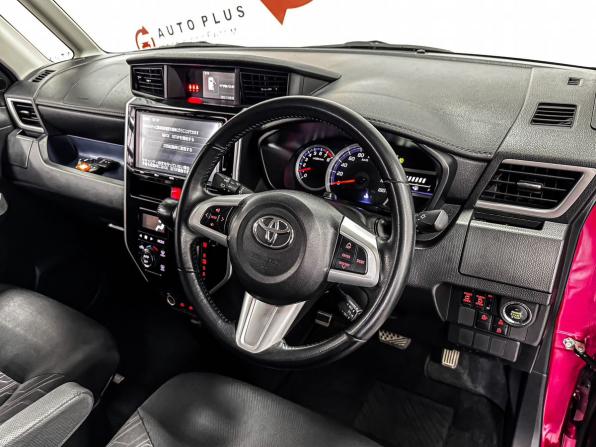 Toyota Tank I с пробегом 2018 года, цена 1 099 000 рублей, 131810 км, микровэн, Автокод Объявления