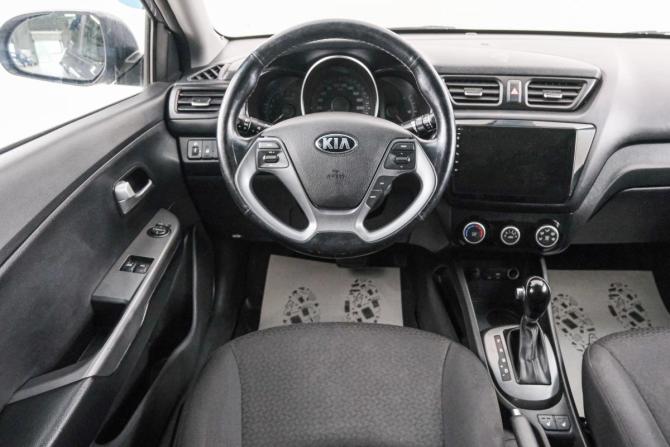 Kia Rio III Рестайлинг с пробегом 2016 года, цена 999 000 рублей, 128000 км, седан, Автокод Объявления