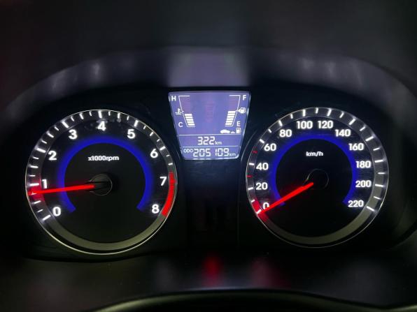Hyundai Solaris I с пробегом 2013 года, цена 695 000 рублей, 205002 км, хэтчбек, Автокод Объявления