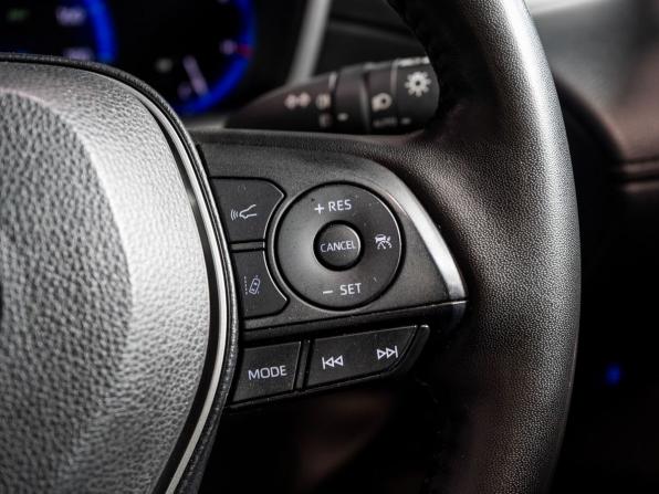 Toyota Corolla Cross I с пробегом 2023 года, цена 3 040 000 рублей, 32930 км, внедорожник, Автокод Объявления