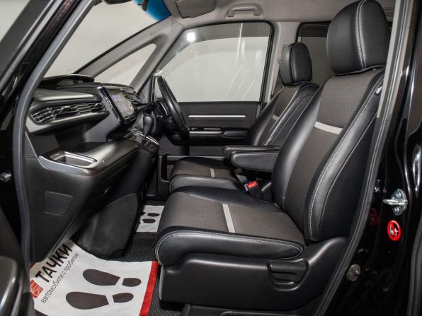 Honda Stepwgn V Рестайлинг с пробегом 2019 года, цена 2 195 000 рублей, 76109 км, минивэн, Автокод Объявления