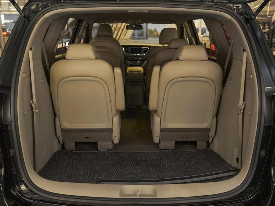 Kia Carnival III Москва  - изображение 20