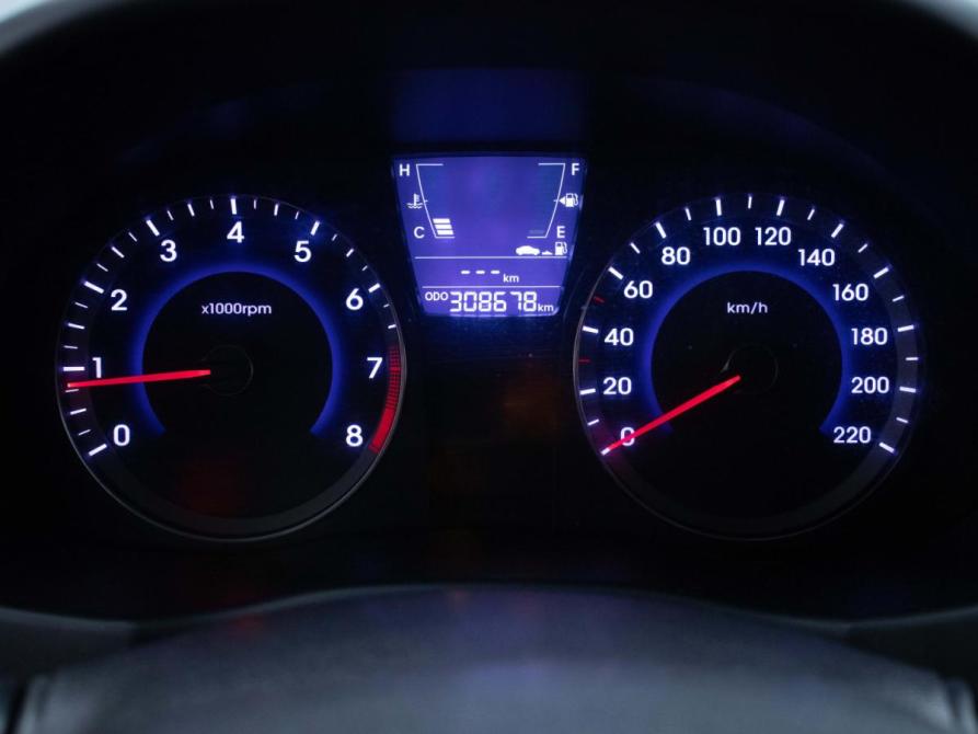 Hyundai Solaris I Москва  - изображение 13
