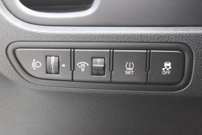 Kia Rio IV с пробегом 2018 года, цена 1 337 000 рублей, 94939 км, седан, Автокод Объявления