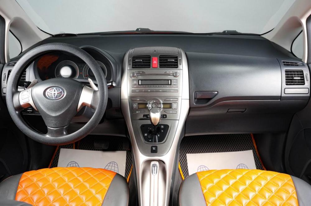 Toyota Auris I Тюмень  - изображение 13